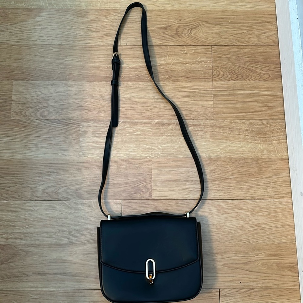 Black crossbody bag